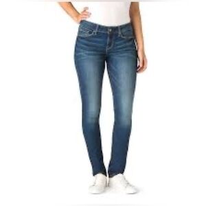 Levi's Women's Skinny Jeans in Deep Blue